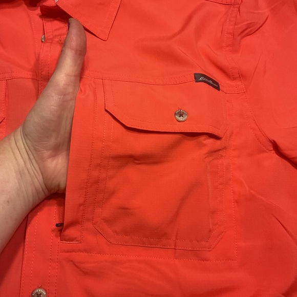 Eddie Bauer Short Sleeve Moisture Wicking UPF50 Sun Protection in Cayenne Color - Picture 3 of 10